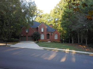 5945 Grand View Way, Suwanee, GA 30024