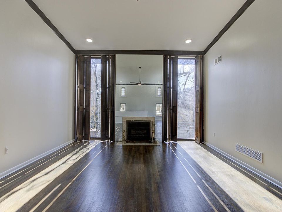 1st image of 2948 Southern Ave #2948