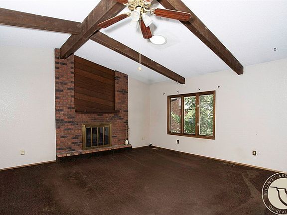 2nd image of 1919 Chickadee Cir