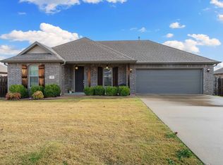 380 Captain Stockton St, Prairie Grove, AR 72753