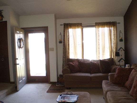 5th image of 3711 W Woodhaven Dr