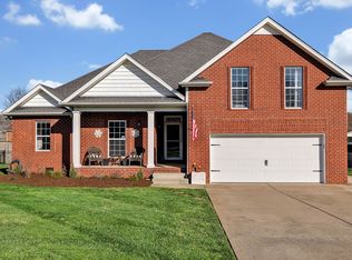 2017 Hollow Field Ln, Greenbrier, TN 37073