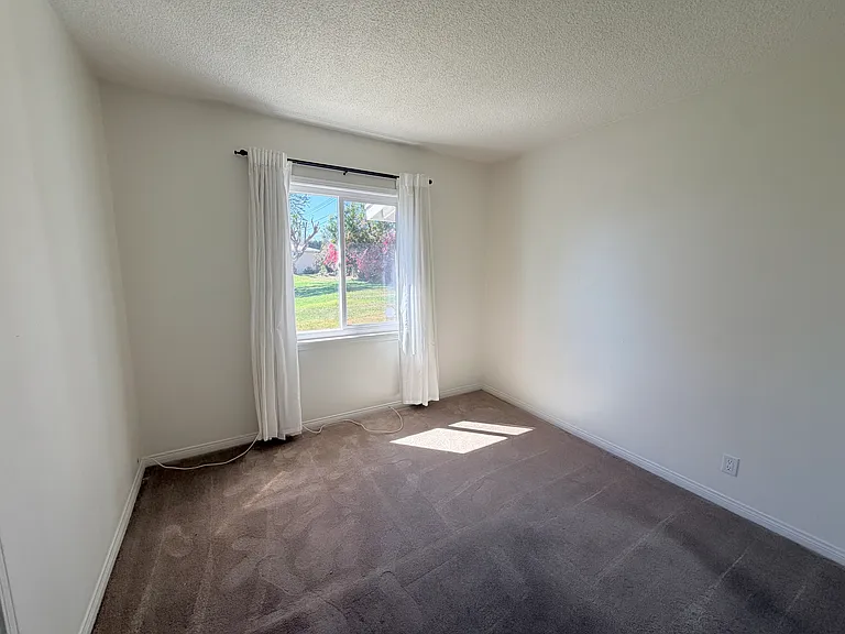896 Altura Way #A — Photo 11