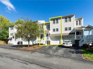 56 Red Brook Ln, West Warwick, RI 02893