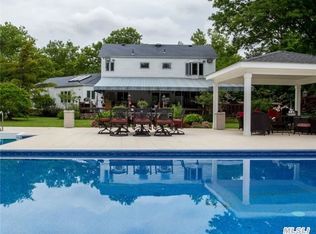 113 Millet St N, Dix Hills, NY 11746