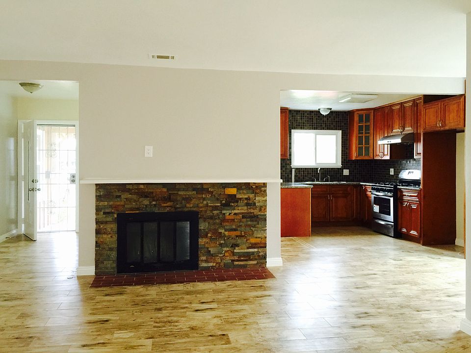 2nd image of 1831 E Verde Pl