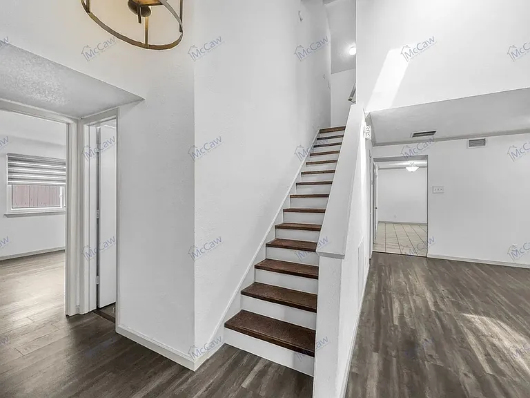 767 Dove Cir — Photo 5
