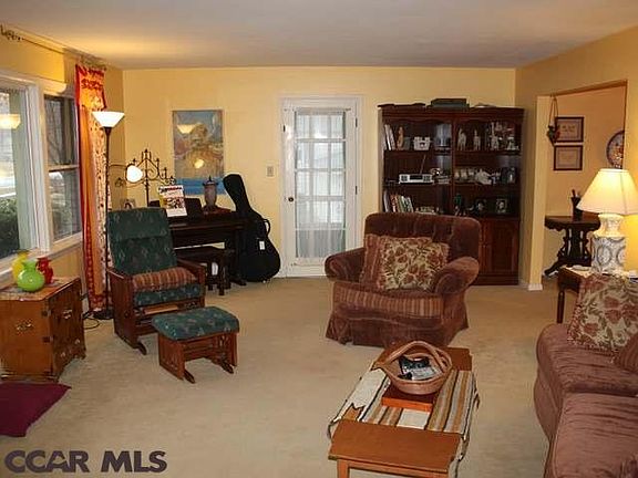 4th image of 447 Park Ln