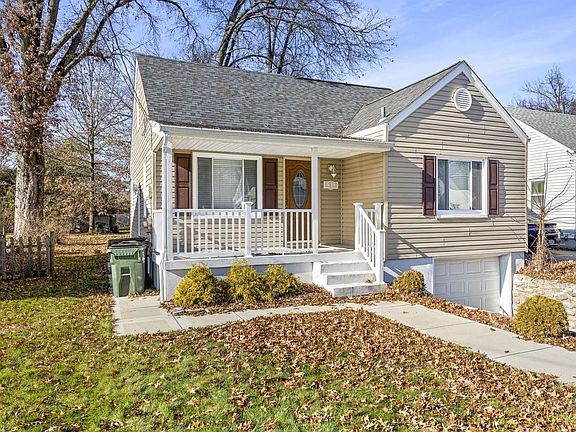 3rd image of 6913 Dianna Dr