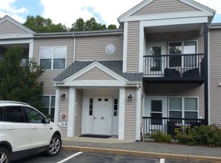 22 Waterfall Dr APT M, Canton, MA 02021