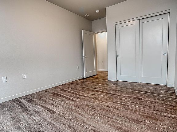 2nd image of 459 SE 192nd Ave APT 407
