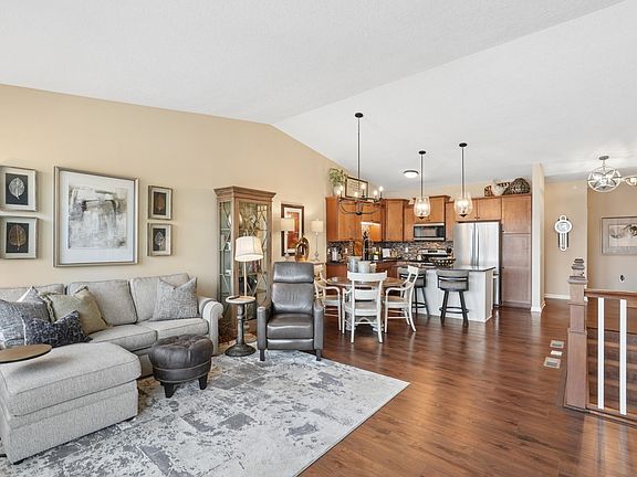 3rd image of 10792 Retreat Ln