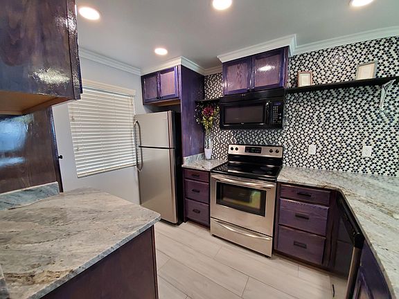 3rd image of 4715 Thomas Dr Unit 1109B