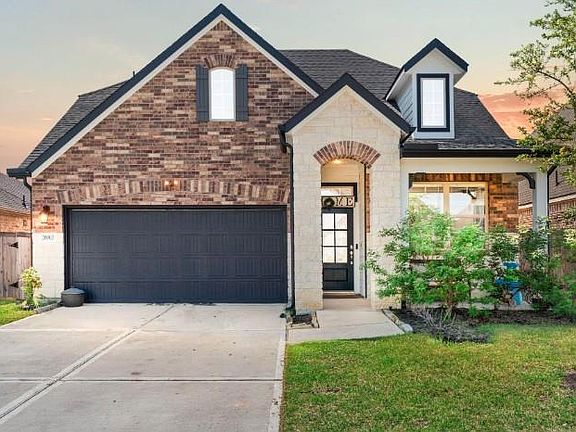 2nd image of 20003 Wild Horse Hollow Ln