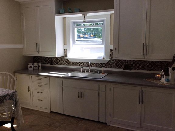 4th image of 1145 Motor Ave