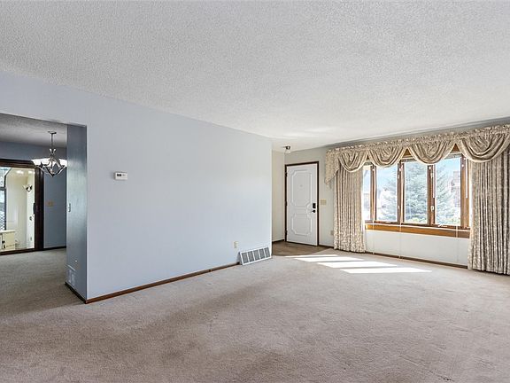 4th image of 2203 George St