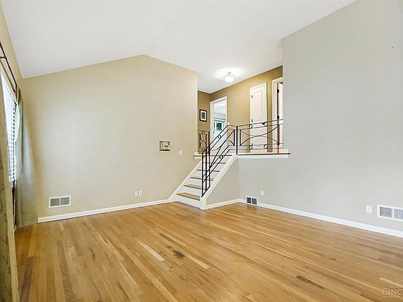 4th image of 5796 Green Acres Ct