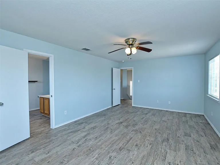 303 Banner Ave — Photo 19