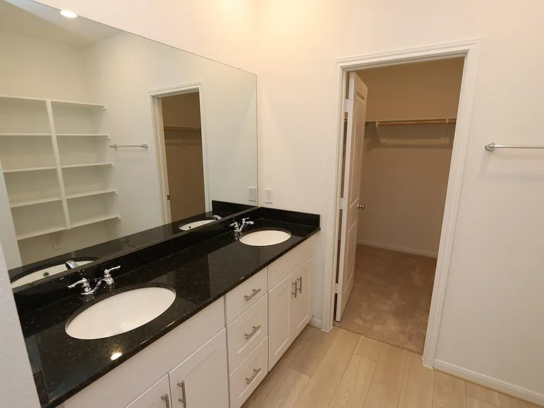 2714 Hollow Alpine Way — Photo 6