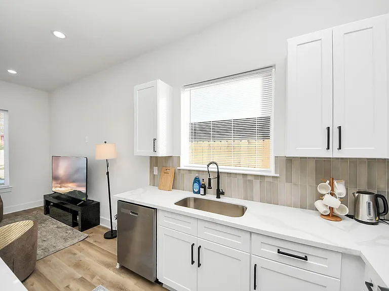 3909 Maggie St — Photo 17