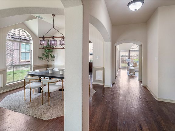 2nd image of 9628 Makiposa Ln
