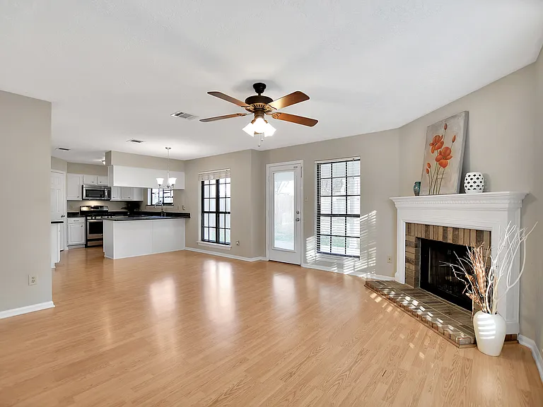 20431 Lone Star Oak St — Photo 6