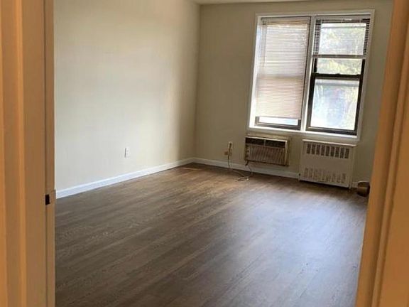 4th image of 100 Colfax Ave APT 4