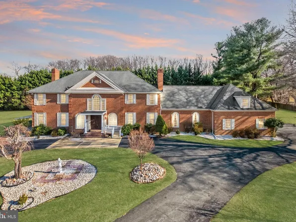 10600 Barn Wood Ln, Potomac, MD 20854