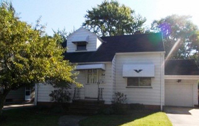 1st image of 1775 E 238th St