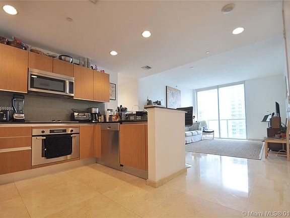3rd image of 1060 Brickell Ave APT 3113