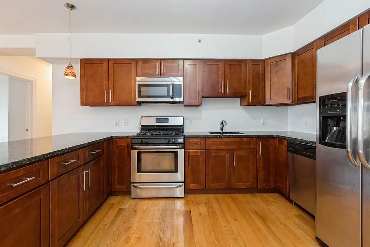 125 43rd Street 801