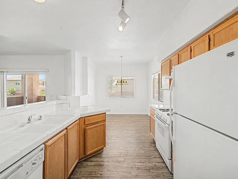 1050 E Cactus Ave #2070 — Photo 13