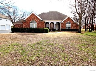 4976 E 490th Rd, Claremore, OK 74019