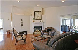 1st image of 149 Oak Park Dr