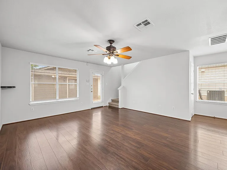 105 Fire Island Dr — Photo 12