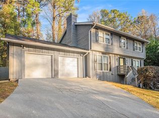 971 Willow Run, Stone Mountain, GA 30088