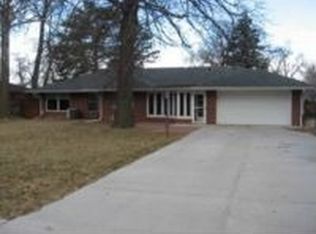 400 Forest Blvd, Hastings, NE 68901