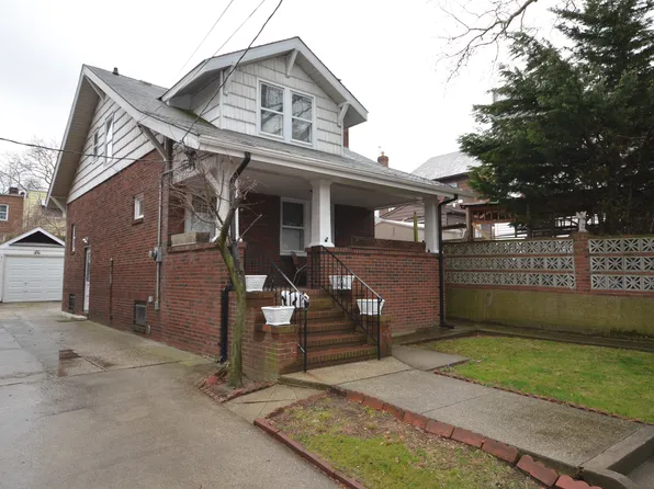 5741 162nd St, Fresh Meadows, NY 11365