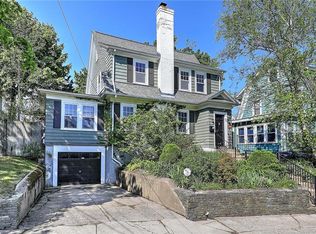 33 Marbury Ave, Pawtucket, RI 02860