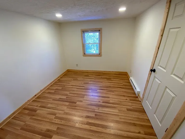 252 Wilcox Dr — Photo 6