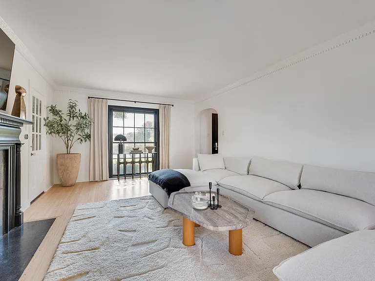 6511 Gaston Ave — Photo 4