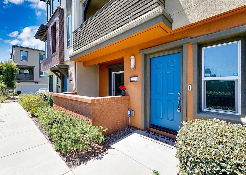 1st image of 172 Bahia Dr