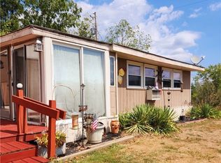 23516 Hideaway Dr, Senecaville, OH 43780