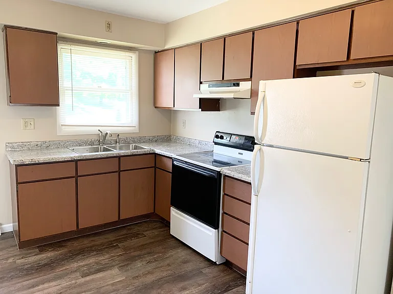 2635 Western Ave #1 — Photo 4