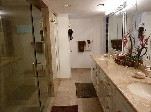3rd image of 108 Lakeshore Dr APT 1940