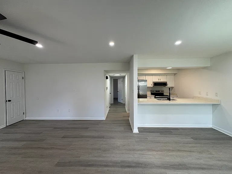 113 Roane Dr #A — Photo 6