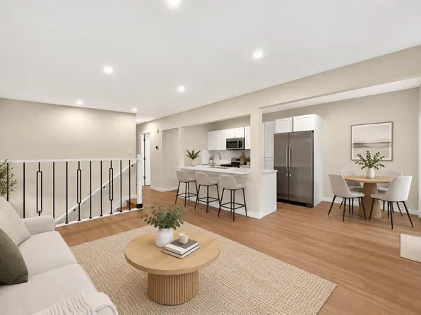 3621 S 28a Ave SE, Calgary, AB T2B 0E8