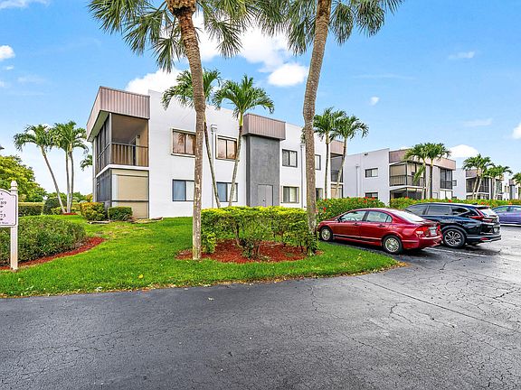 3rd image of 15054 Ashland Way #102