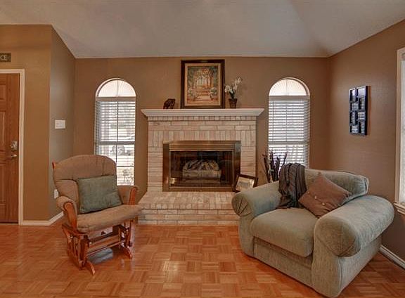 2nd image of 2905 Caladium Ct