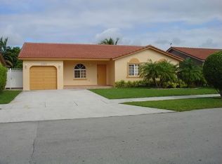 15387 SW 179th Ter, Miami, FL 33187